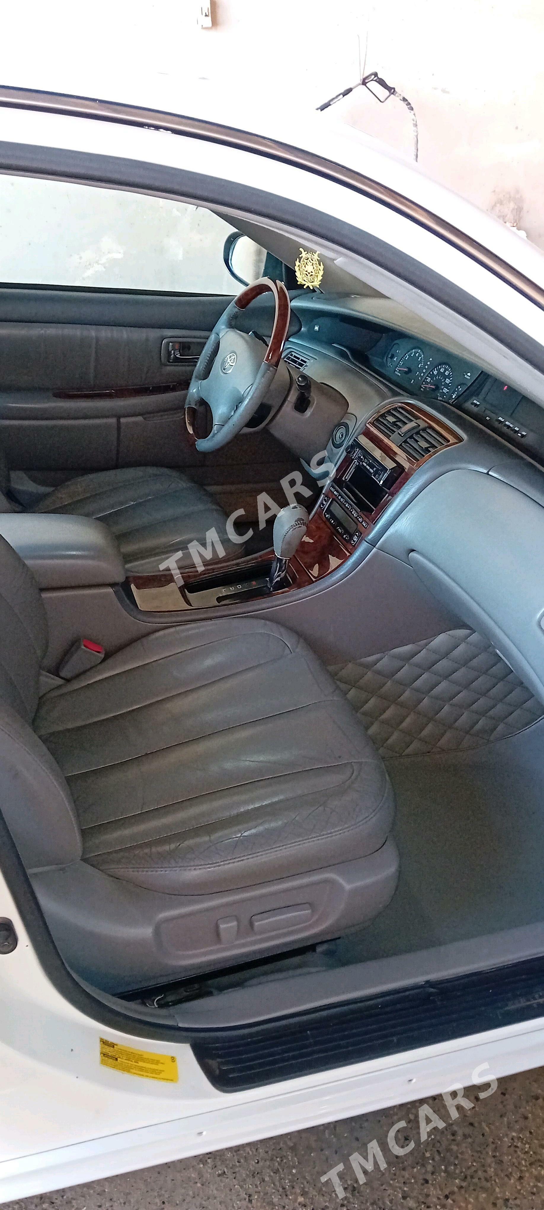 Toyota Avalon 2001 - 220 000 TMT - Байрамали - img 4