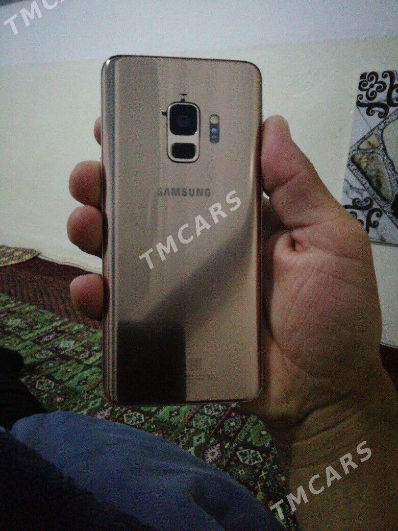Samsung s9 - Балканабат - img 1