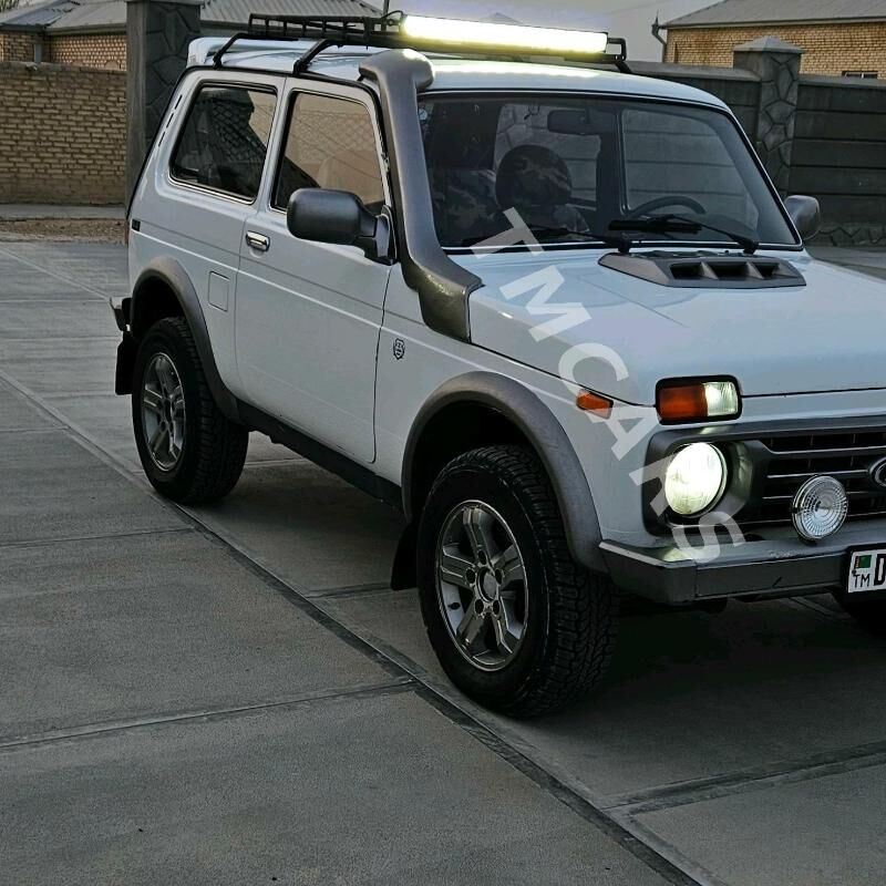 Lada Niva 2012 - 110 000 TMT - Векильбазар - img 9