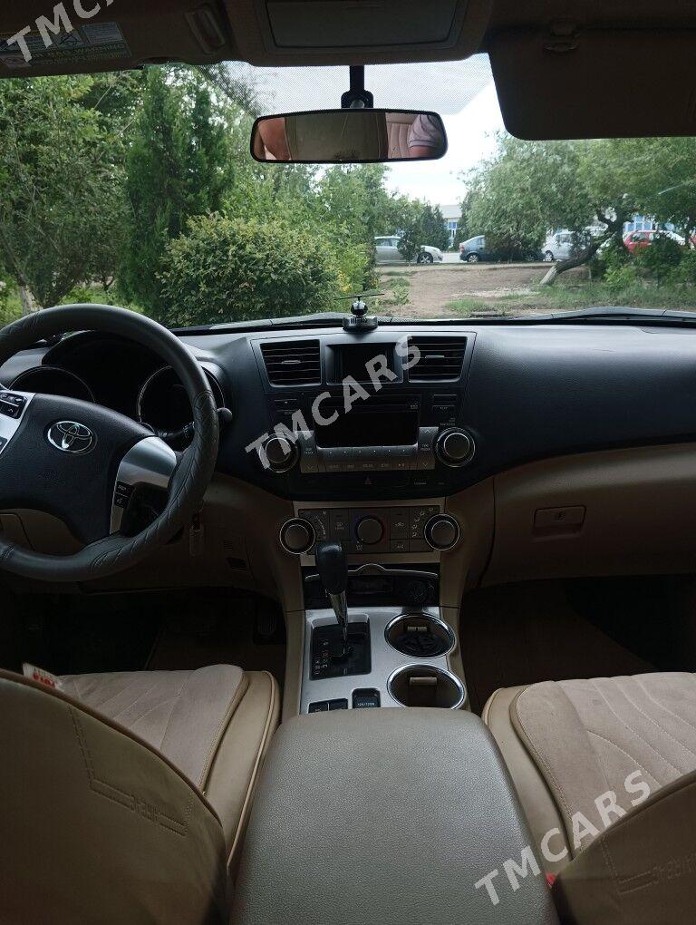 Toyota Highlander 2012 - 300 000 TMT - Daşoguz - img 4
