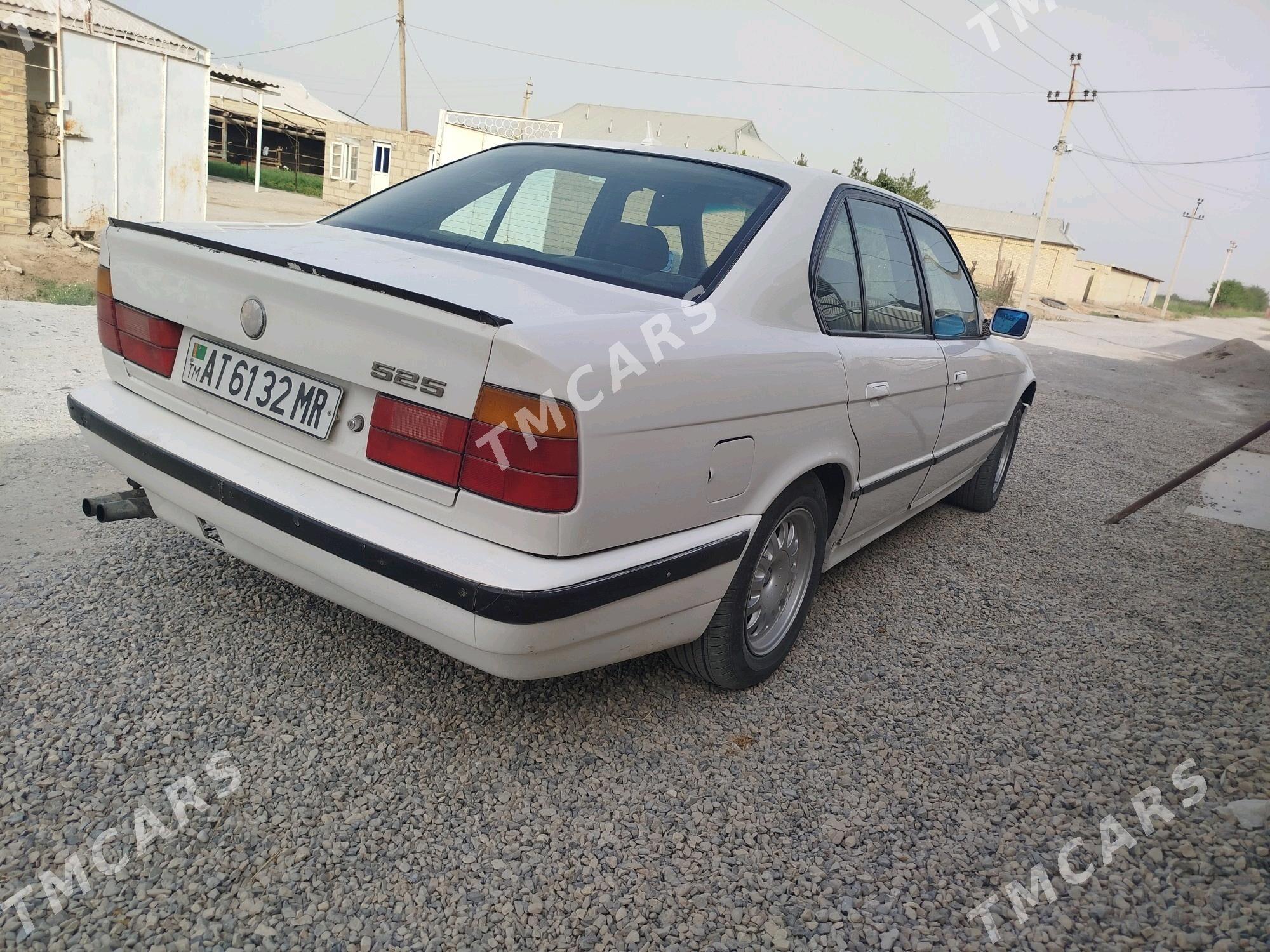BMW 525 1990 - 35 000 TMT - Mary - img 2