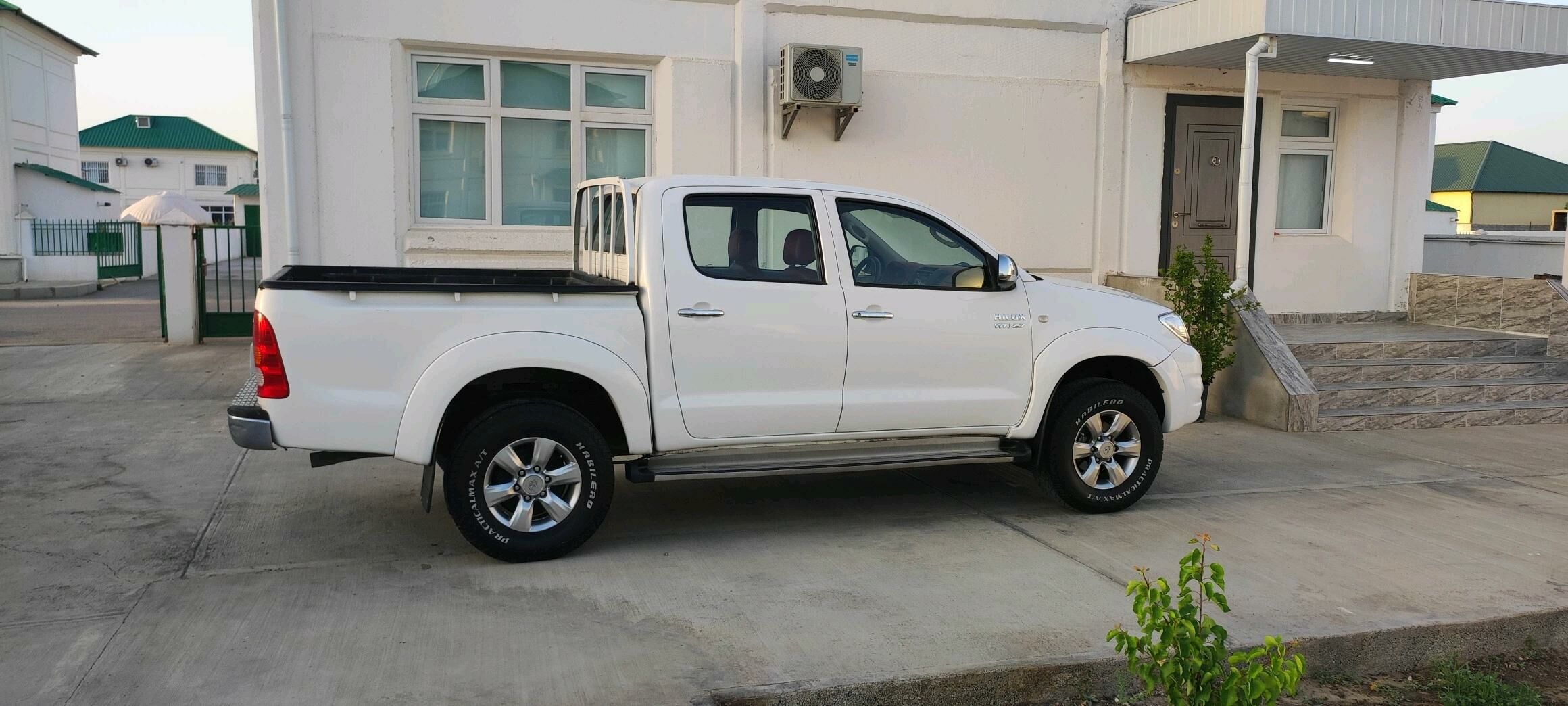 Toyota Hilux 2008 - 215 000 TMT - Aşgabat - img 5