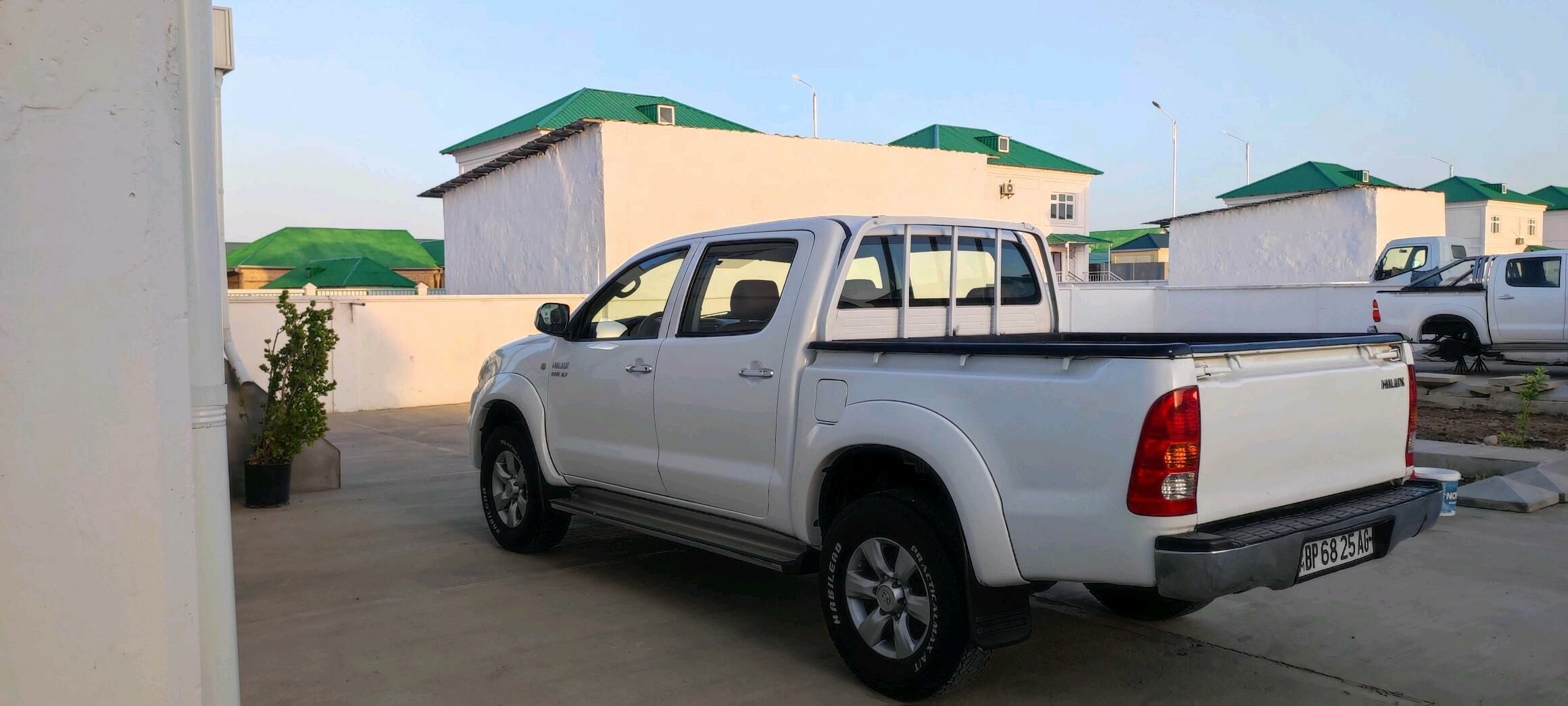 Toyota Hilux 2008 - 215 000 TMT - Aşgabat - img 4