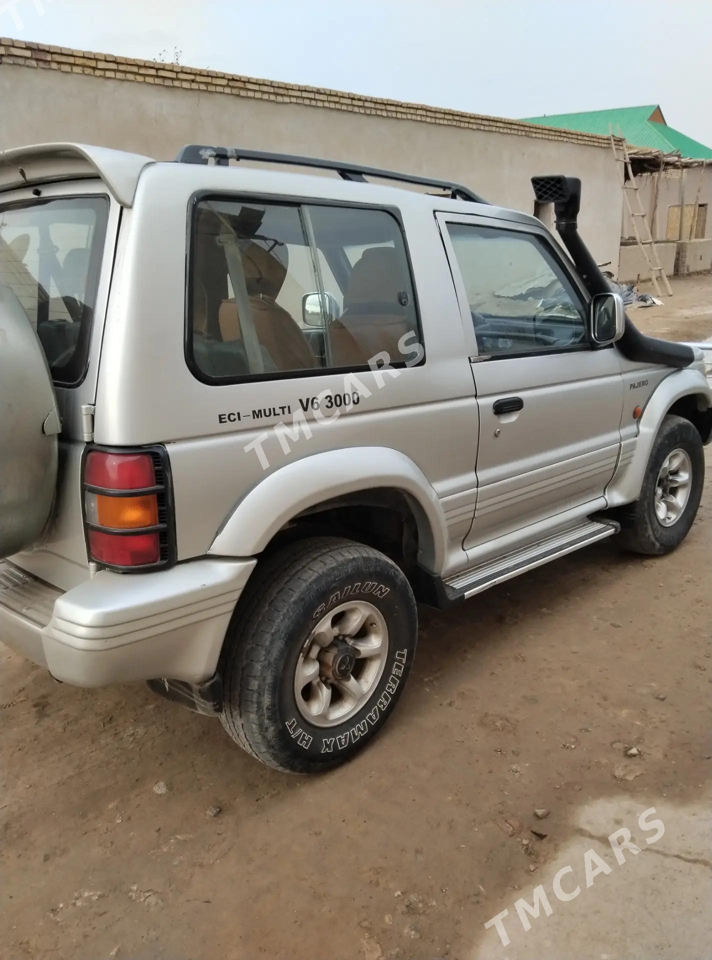 Mitsubishi Pajero 1995 - 60 000 TMT - Gurbansoltan Eje - img 4