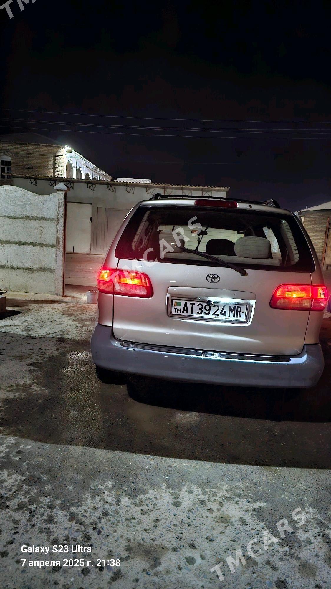Toyota Sienna 2002 - 165 000 TMT - Мары - img 7