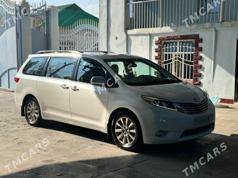 Toyota Sienna 2017 - 530 000 TMT - Ялкым - img 3