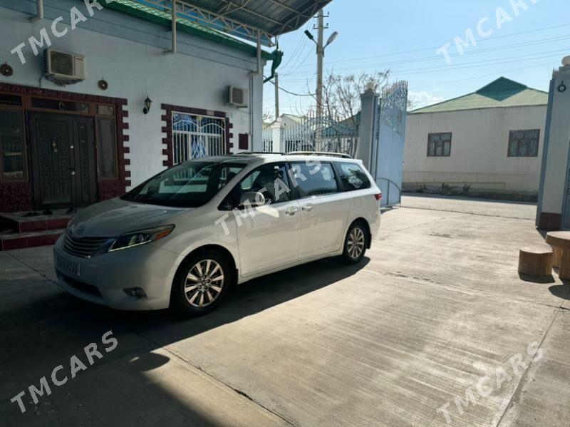 Toyota Sienna 2017 - 530 000 TMT - Ялкым - img 4