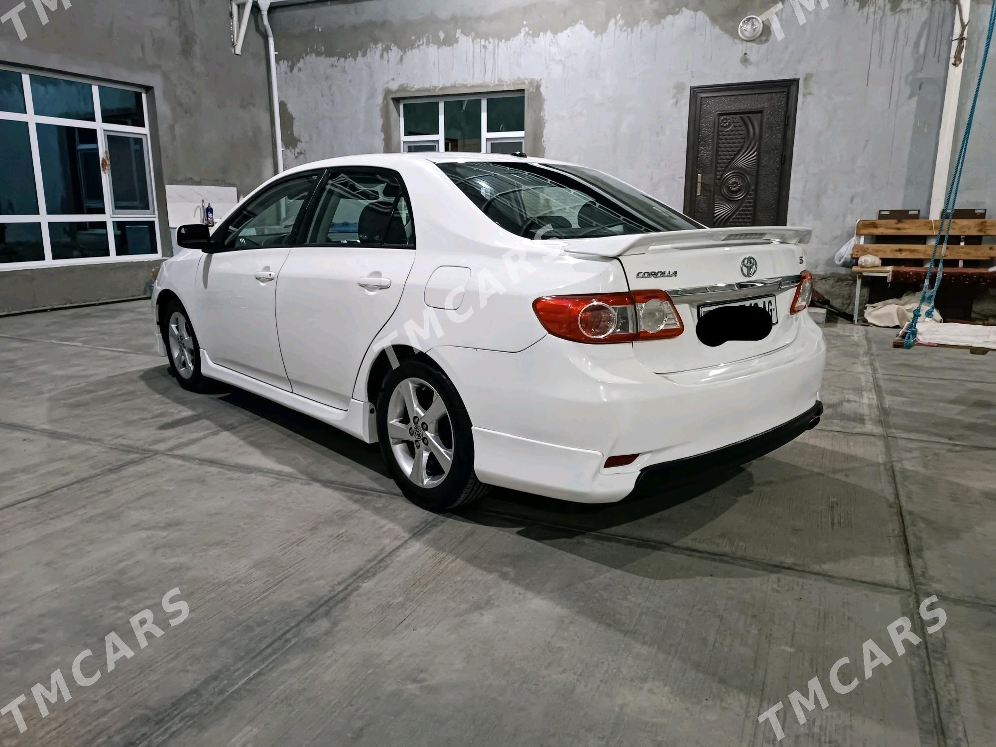 Toyota Corolla 2011 - 156 000 TMT - Ашхабад - img 4