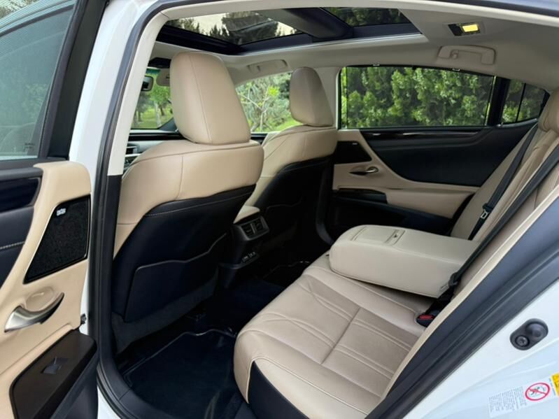 Lexus ES 350 2019 - 675 000 TMT - 16-njy tapgyr - img 8