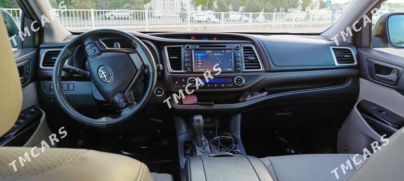 Toyota Highlander 2018 - 425 000 TMT - Aşgabat - img 5