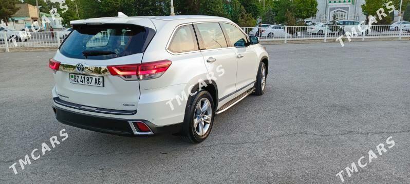 Toyota Highlander 2018 - 425 000 TMT - Aşgabat - img 8