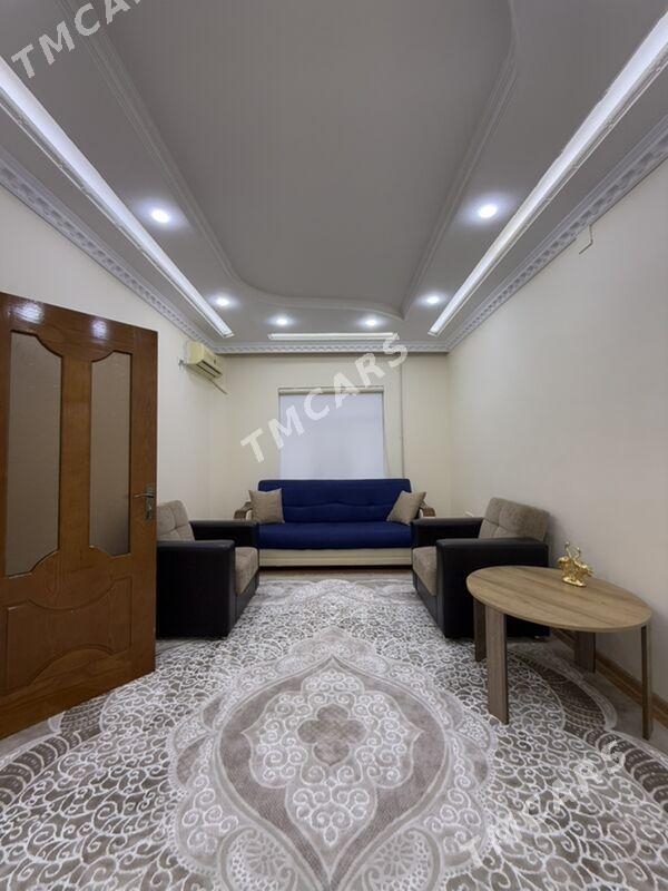 Гаудан 1в2комн 3этаж - Aşgabat - img 4