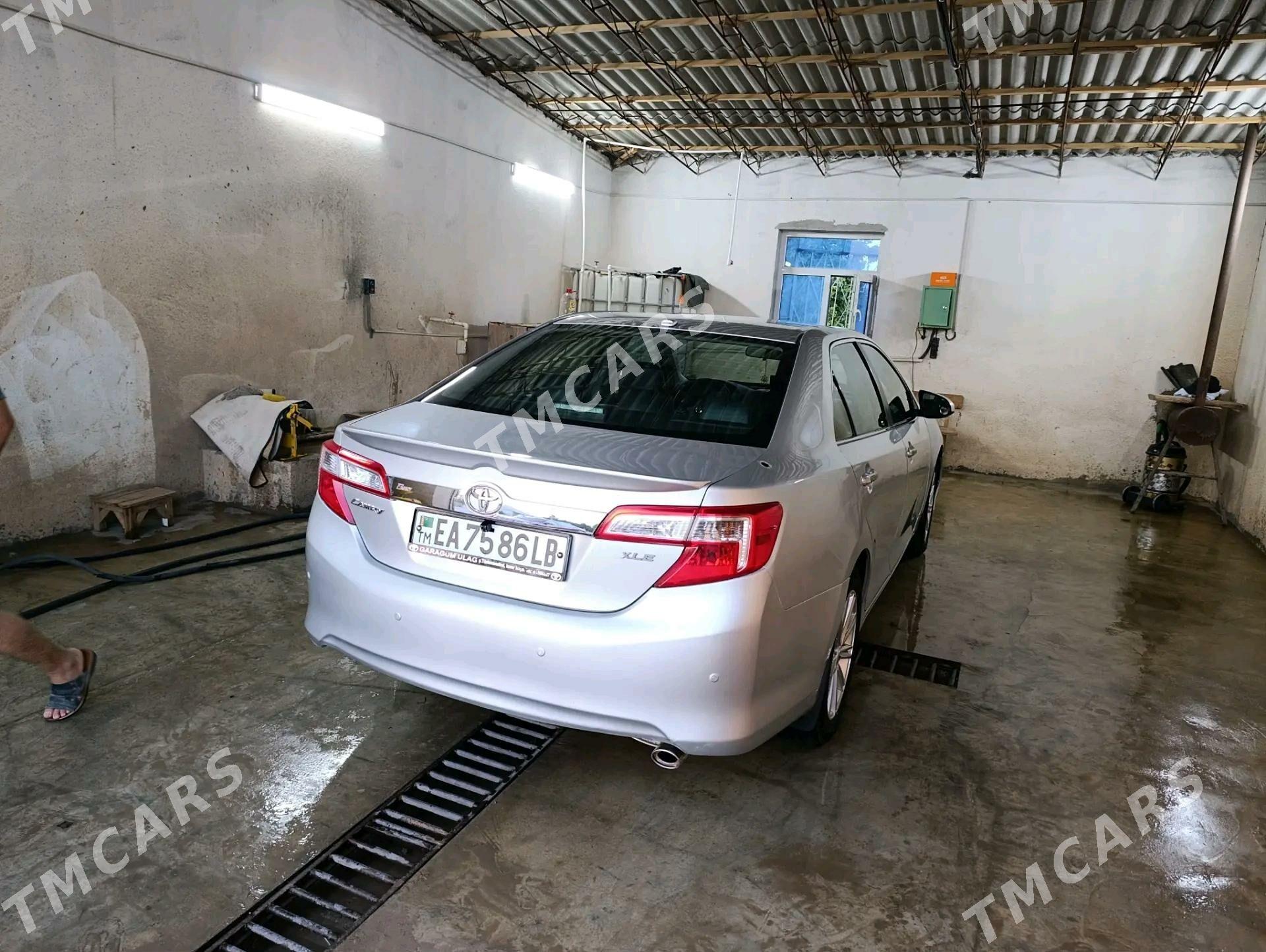 Toyota Camry 2012 - 240 000 TMT - Достлук - img 6