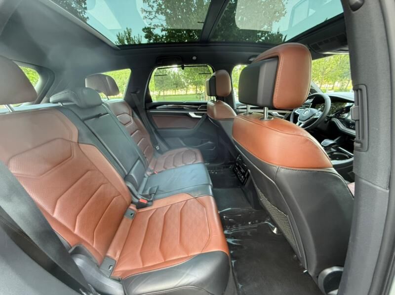 Volkswagen Touareg 2019 - 1 280 000 TMT - Howdan "B" - img 7