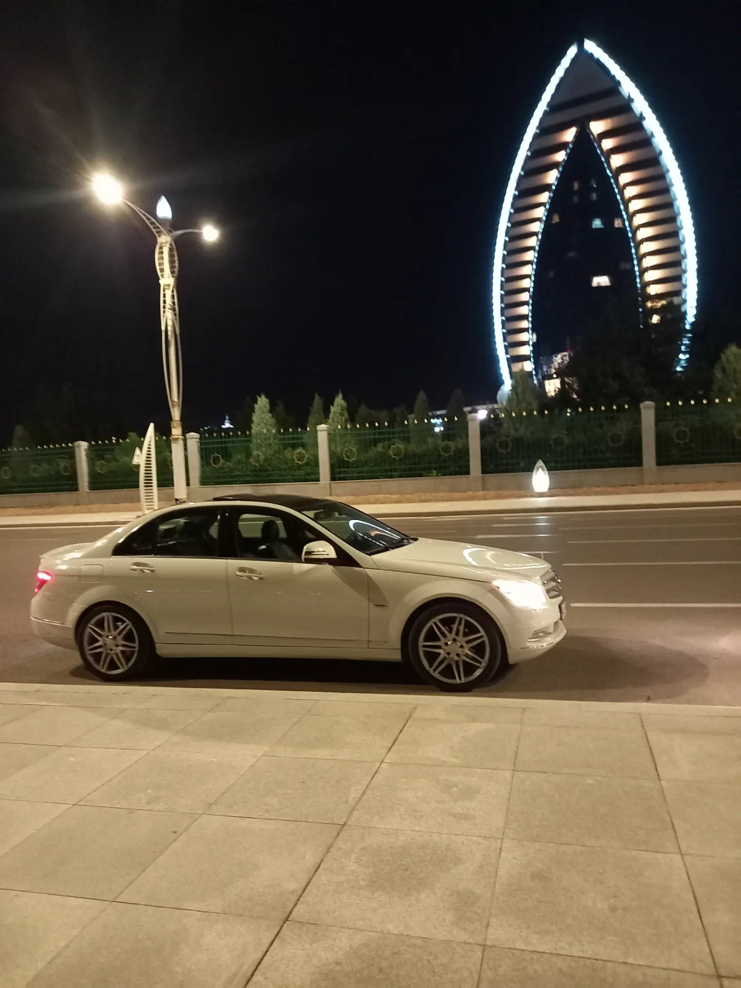 Mercedes-Benz C350 2008 - 149 000 TMT - Ашхабад - img 7