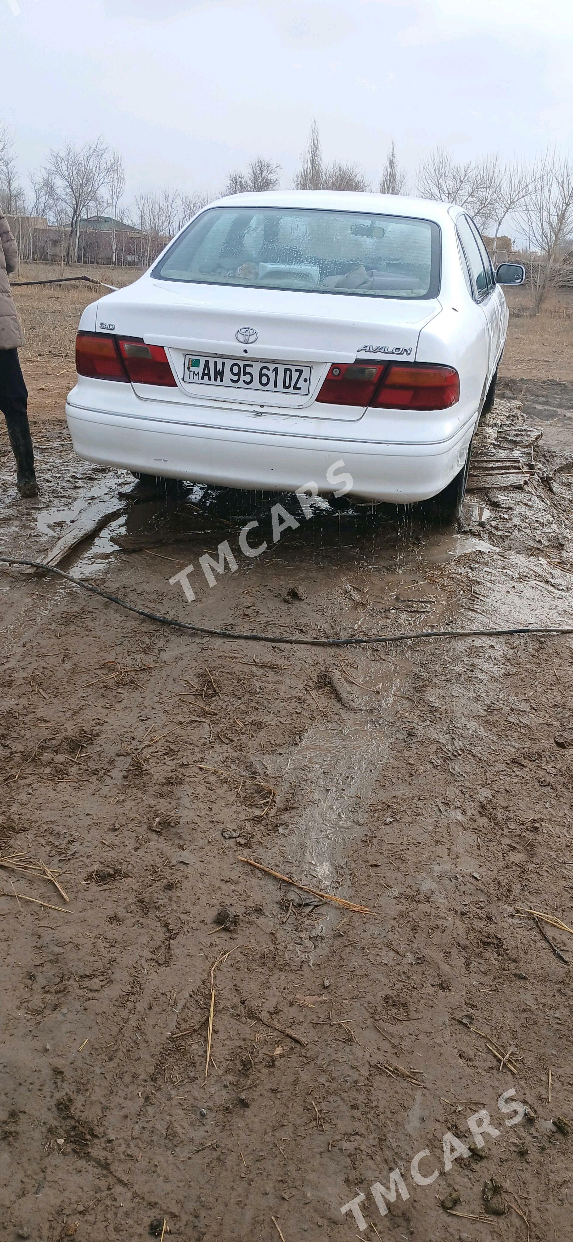 Toyota Avalon 1996 - 80 000 TMT - етр. Туркменбаши - img 4