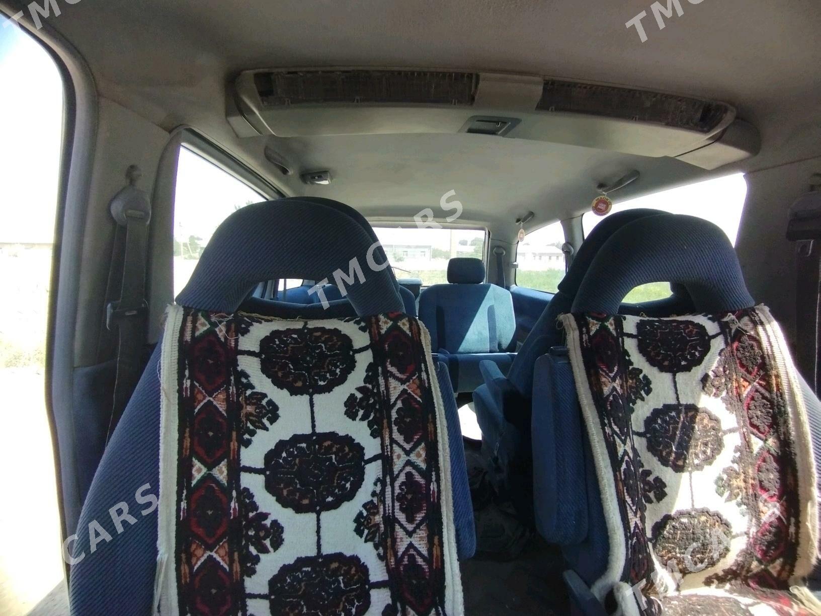 Toyota Previa 1992 - 90 000 TMT - Halaç - img 2