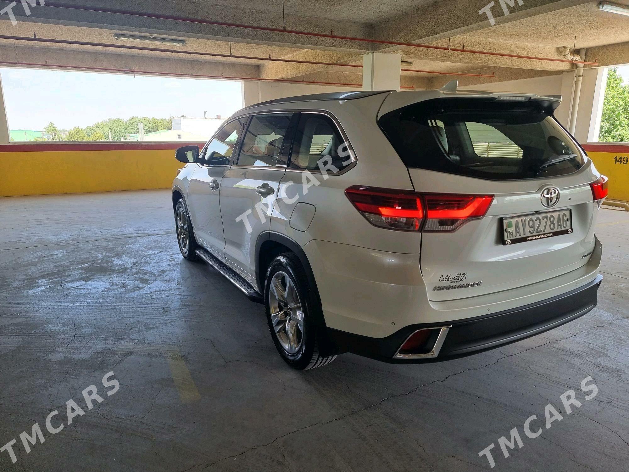 Toyota Highlander 2018 - 571 000 TMT - Ашхабад - img 5