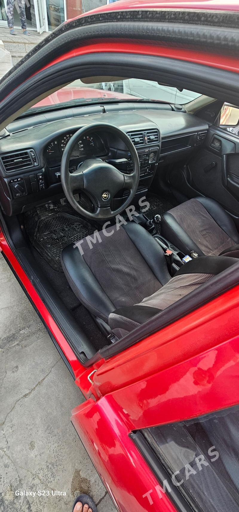 Opel Vectra 1990 - 35 000 TMT - Мары - img 2
