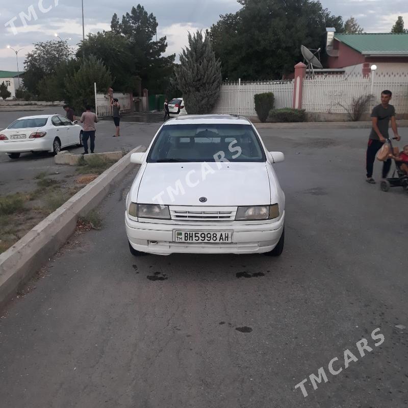 Opel Vectra 1989 - 30 000 TMT - Ak bugdaý etraby - img 3