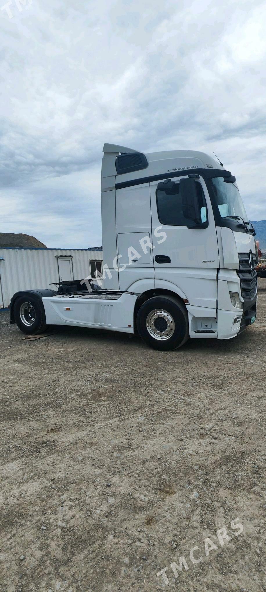 Volvo FH 420 2014 - 800 000 TMT - Аркадаг - img 4
