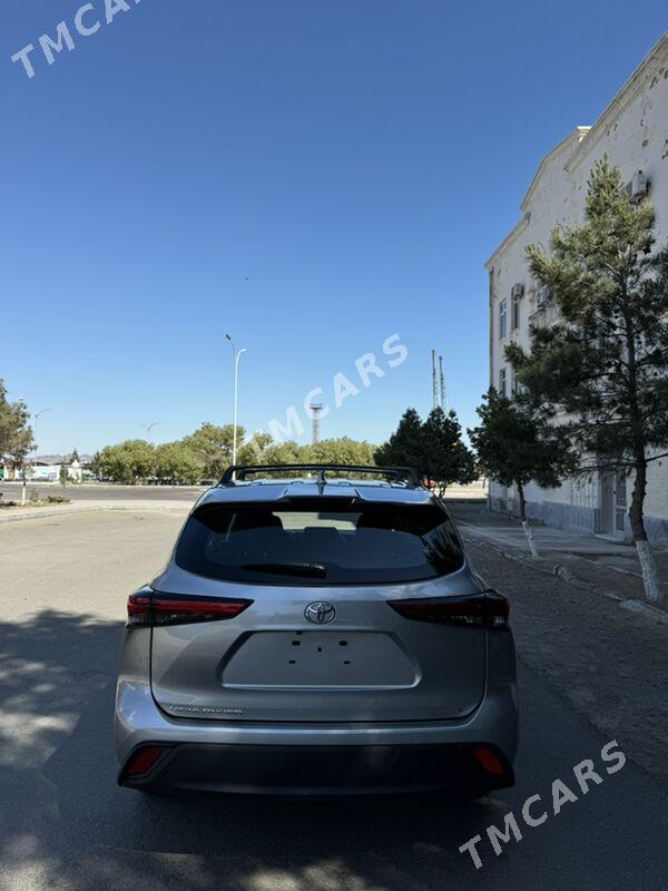 Toyota Highlander 2022 - 495 000 TMT - Türkmenbaşy - img 4