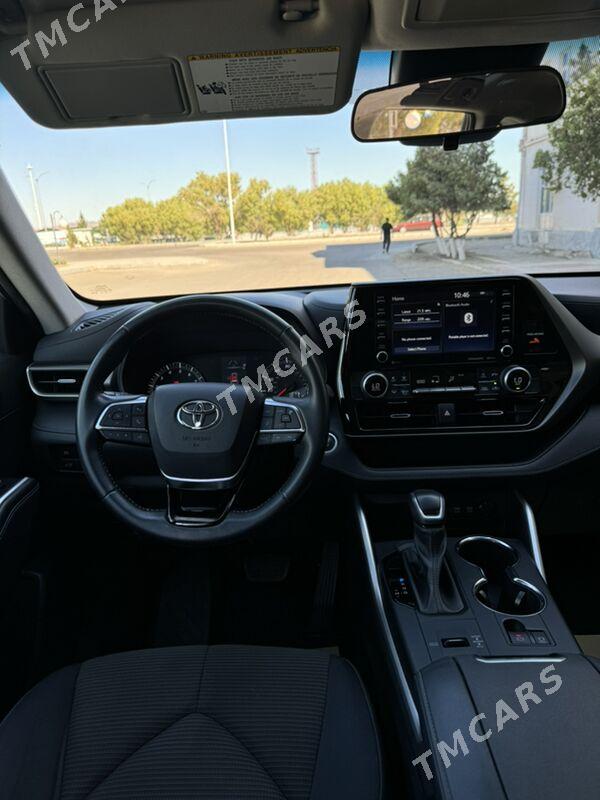 Toyota Highlander 2022 - 495 000 TMT - Türkmenbaşy - img 8