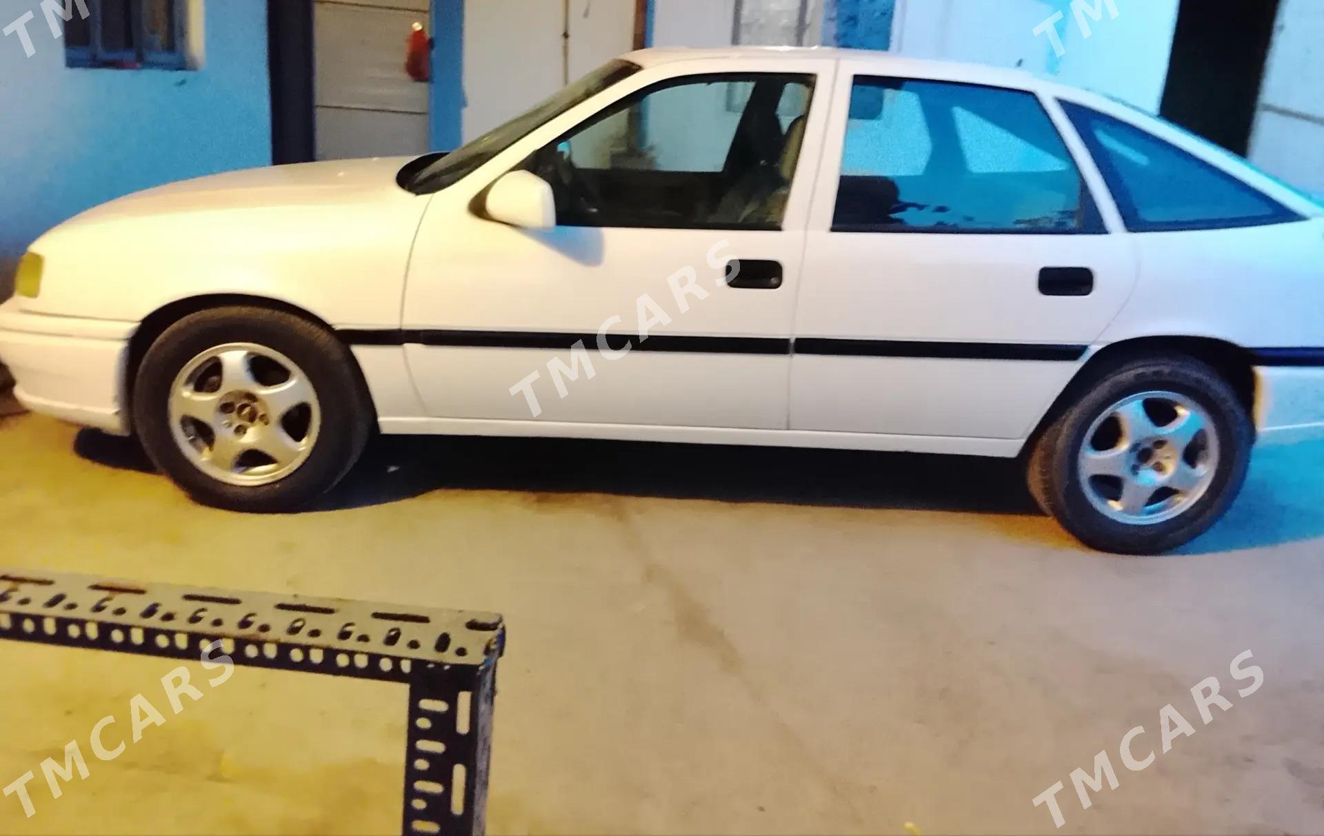 Opel Vectra 1994 - 30 000 TMT - Туркменабат - img 2