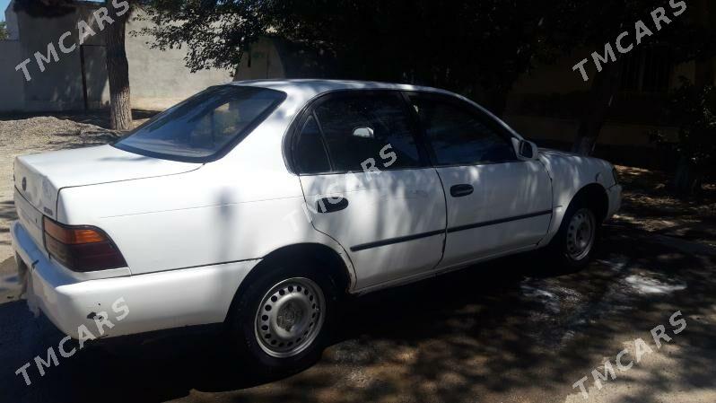 Toyota Corolla 1994 - 35 000 TMT - Bereket - img 4