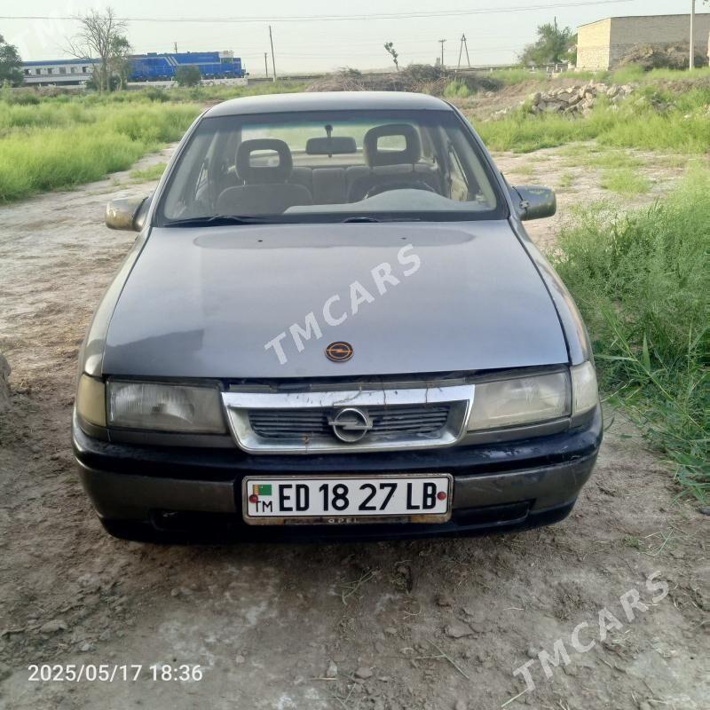 Opel Vectra 1989 - 15 000 TMT - Достлук - img 3