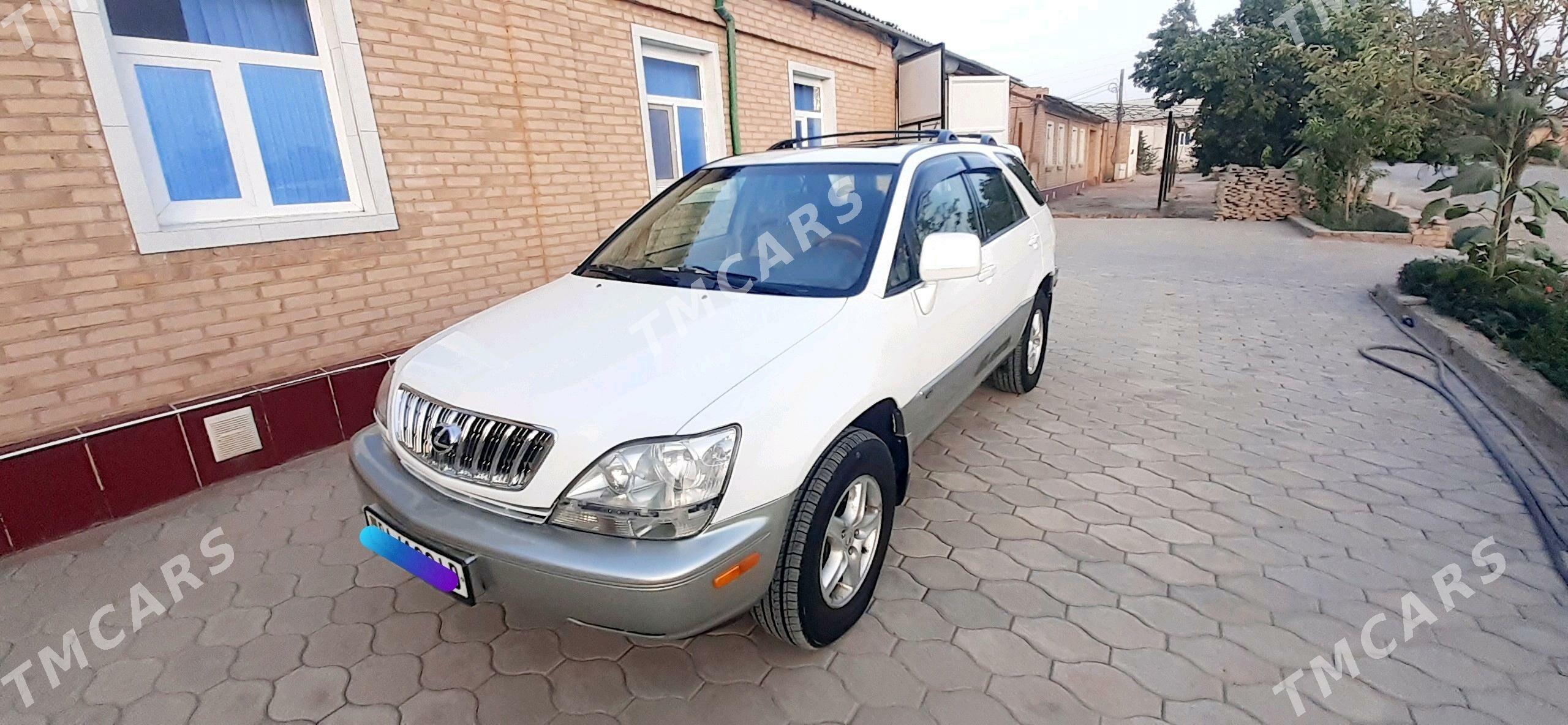 Lexus RX 300 2001 - 190 000 TMT - Kerki - img 3
