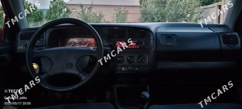 Volkswagen Golf 1993 - 30 000 TMT - Мары - img 5