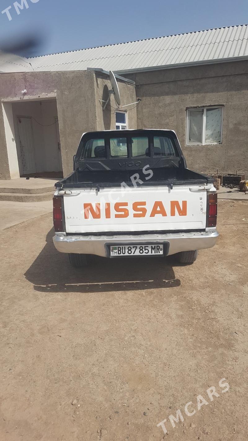 Nissan Navara 1987 - 80 000 TMT - Murgap - img 3