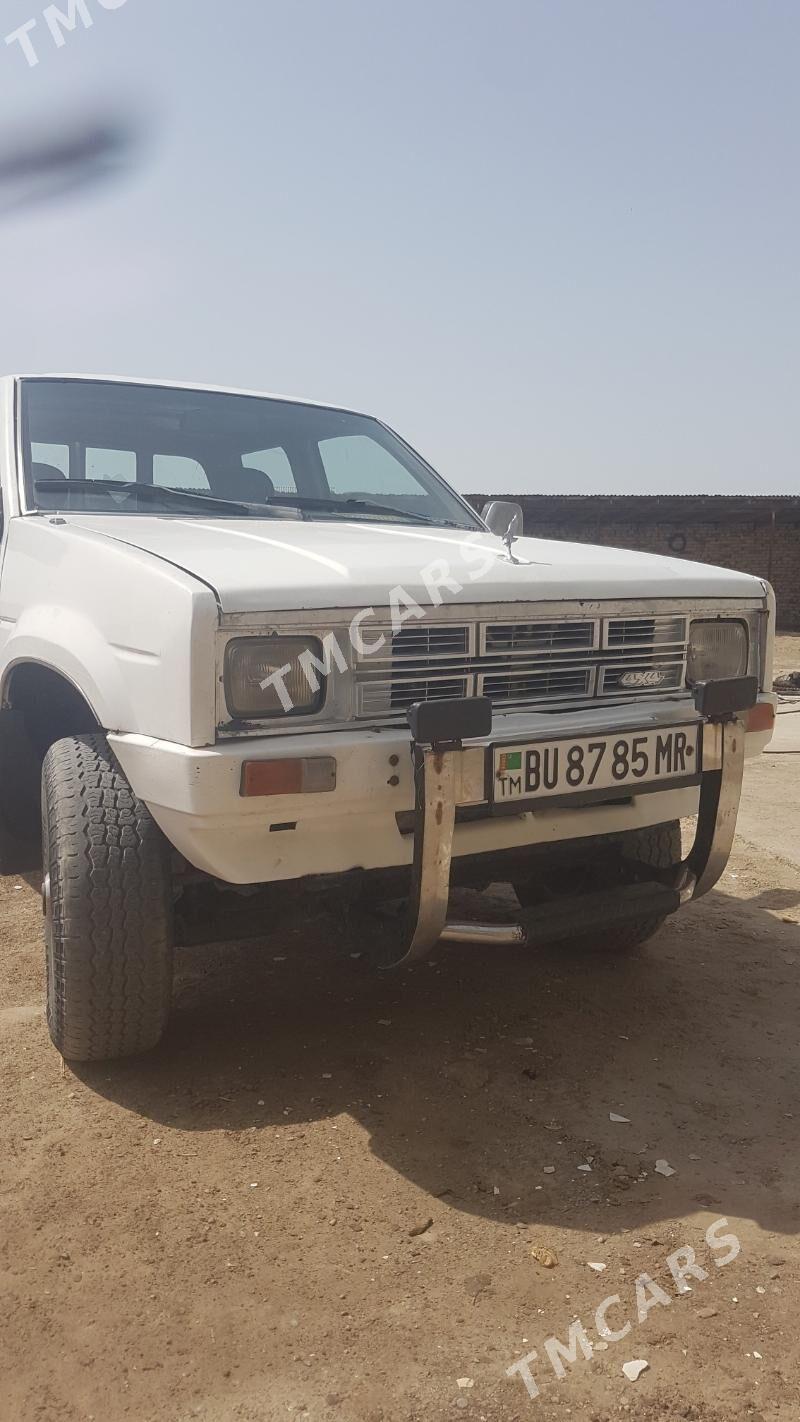Nissan Navara 1987 - 80 000 TMT - Murgap - img 4
