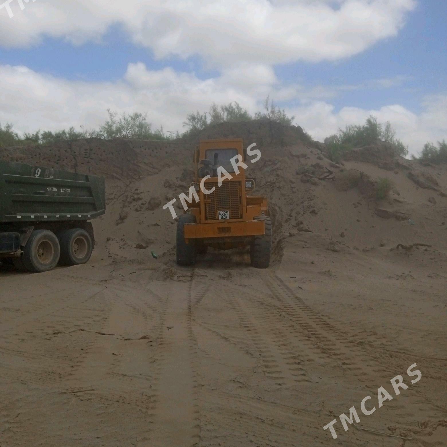 LiuGong CLG B230 2011 - 375 000 TMT - Кёнеургенч - img 2