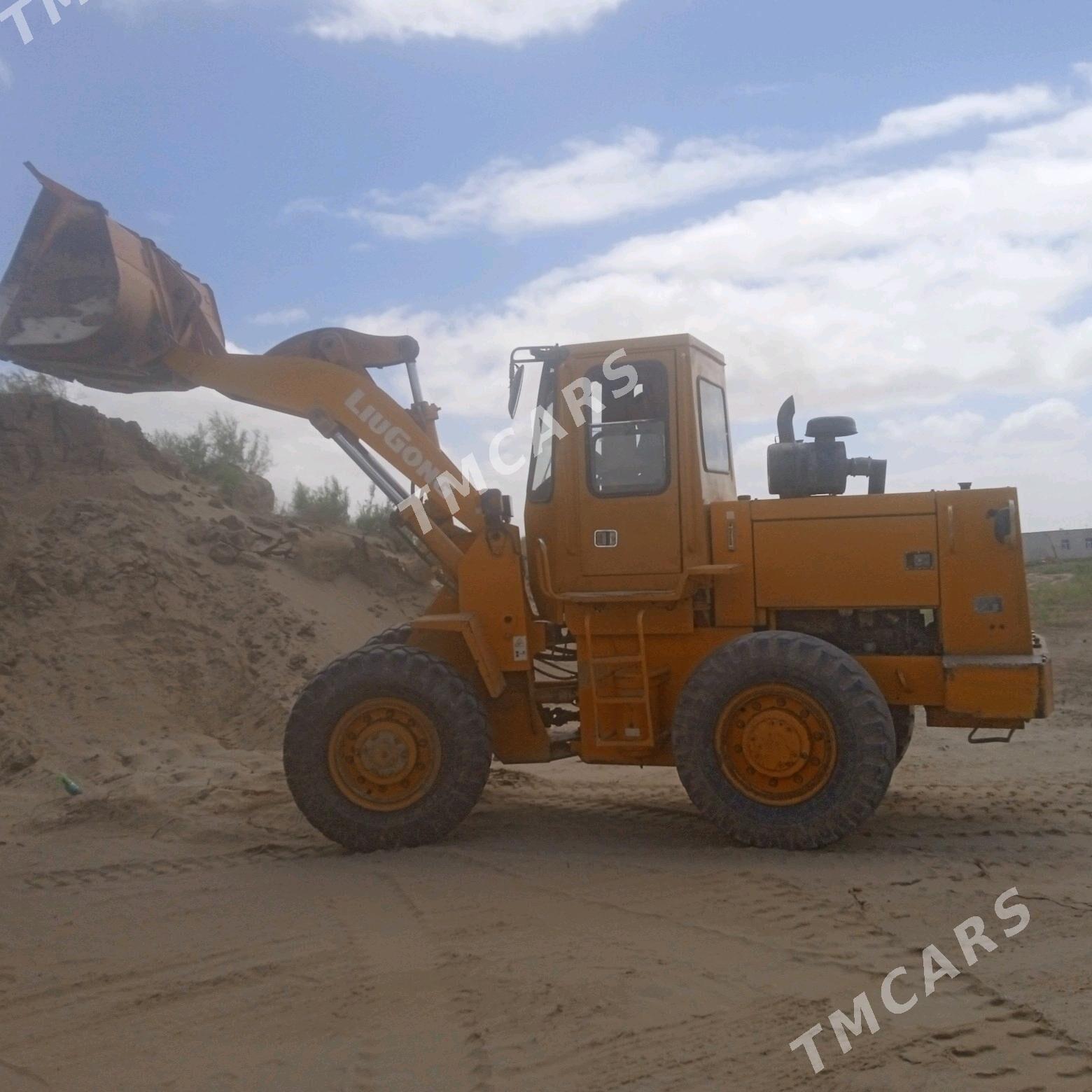 LiuGong CLG B230 2011 - 375 000 TMT - Кёнеургенч - img 3