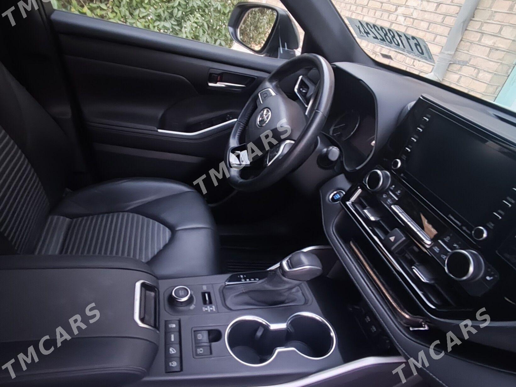 Toyota Highlander 2021 - 578 000 TMT - Мары - img 4