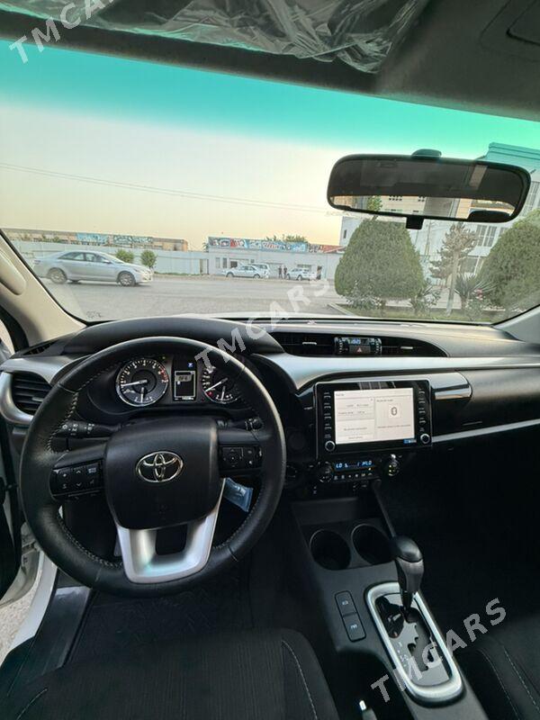 Toyota Hilux 2024 - 665 000 TMT - Мары - img 4