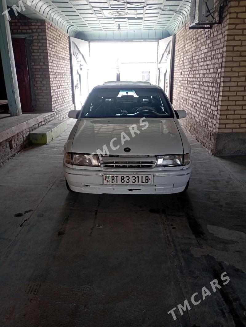 Opel Vectra 1989 - 25 000 TMT - Dänew - img 3