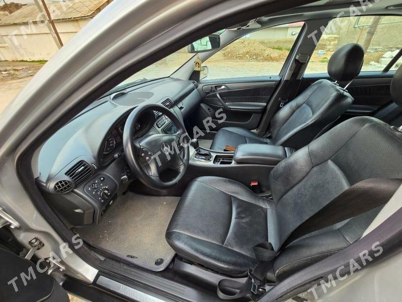 Mercedes-Benz C320 2001 - 120 000 TMT - Туркменбаши - img 3