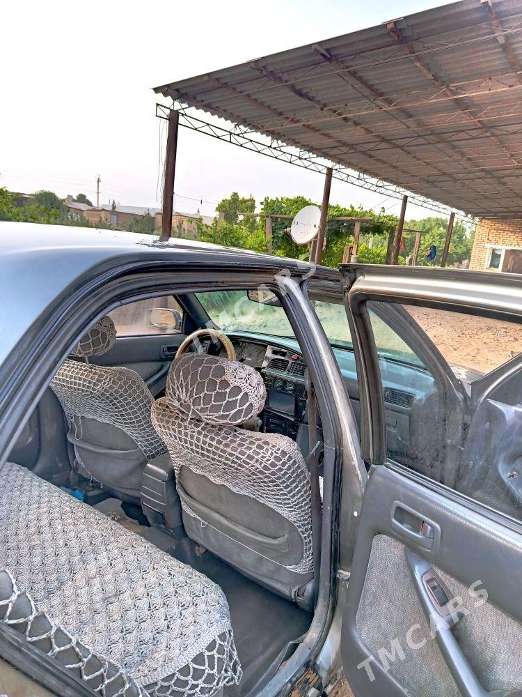 Toyota Camry 1991 - 30 000 TMT - Tagtabazar - img 5
