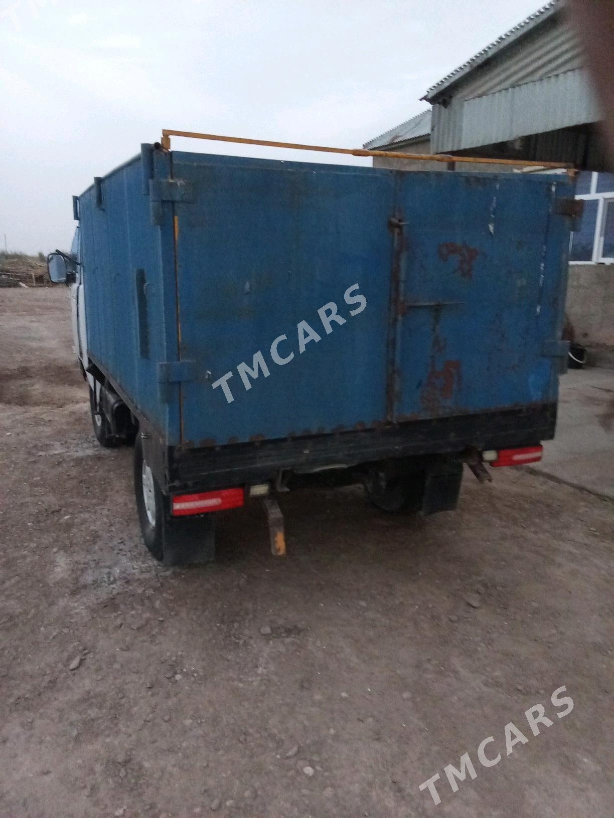 UAZ 452 1993 - 25 000 TMT - Серахс - img 3