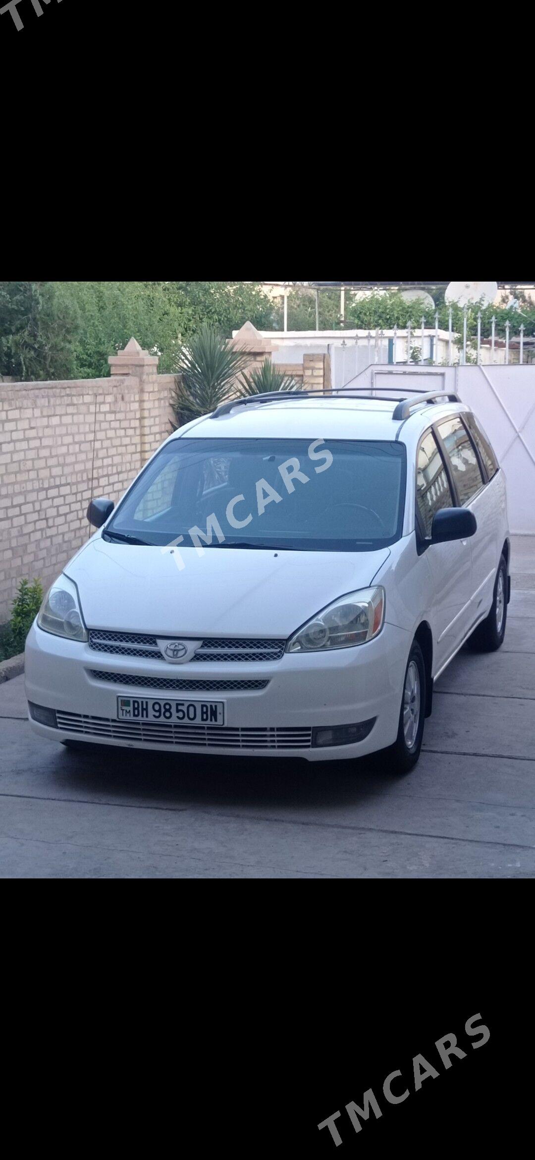 Toyota Sienna 2005 - 220 000 TMT - Balkanabat - img 1