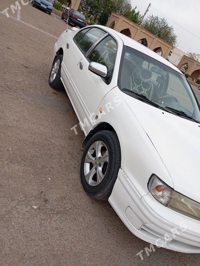 Nissan Maxima 1995 - 50 000 TMT - Гороглы (Тагта) - img 3