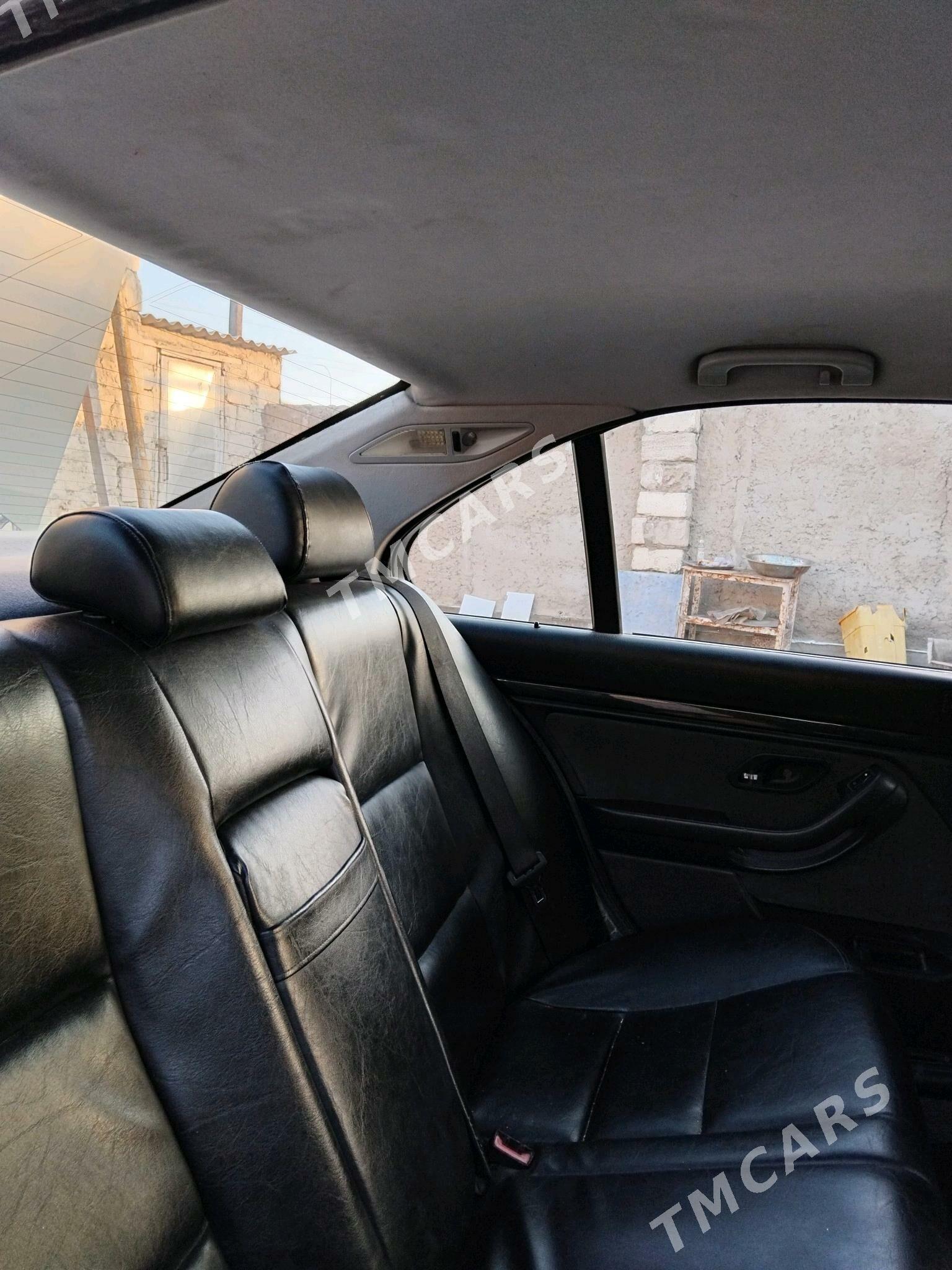 BMW 520 1999 - 70 000 TMT - Türkmenbaşy - img 3