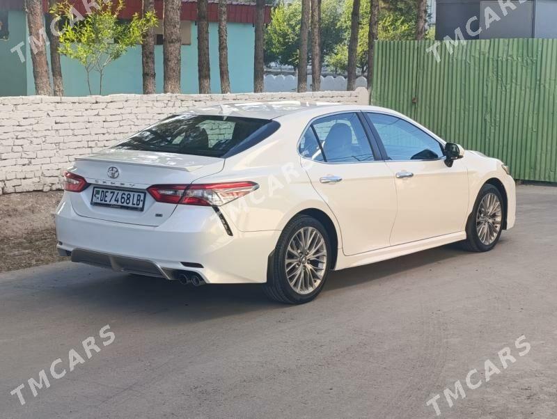 Toyota Camry 2018 - 260 000 TMT - Туркменабат - img 2