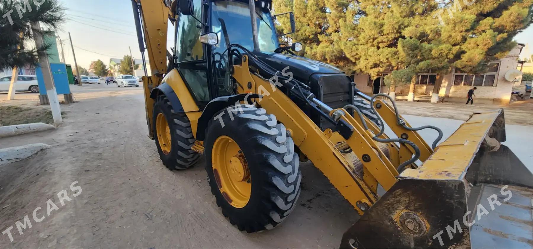 JCB 4CX ECO 2012 - 650 000 TMT - Койтендаг - img 4
