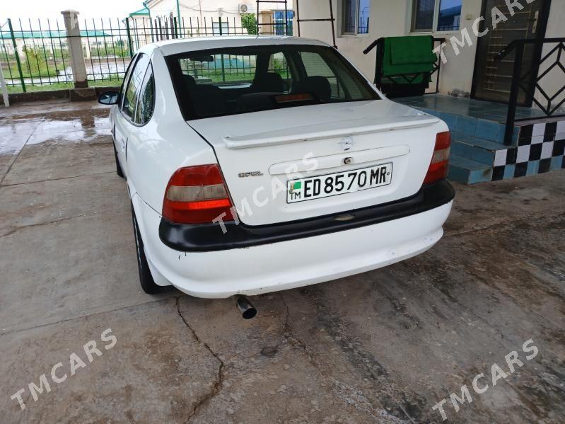 Opel Vectra 1998 - 34 000 TMT - Мары - img 2