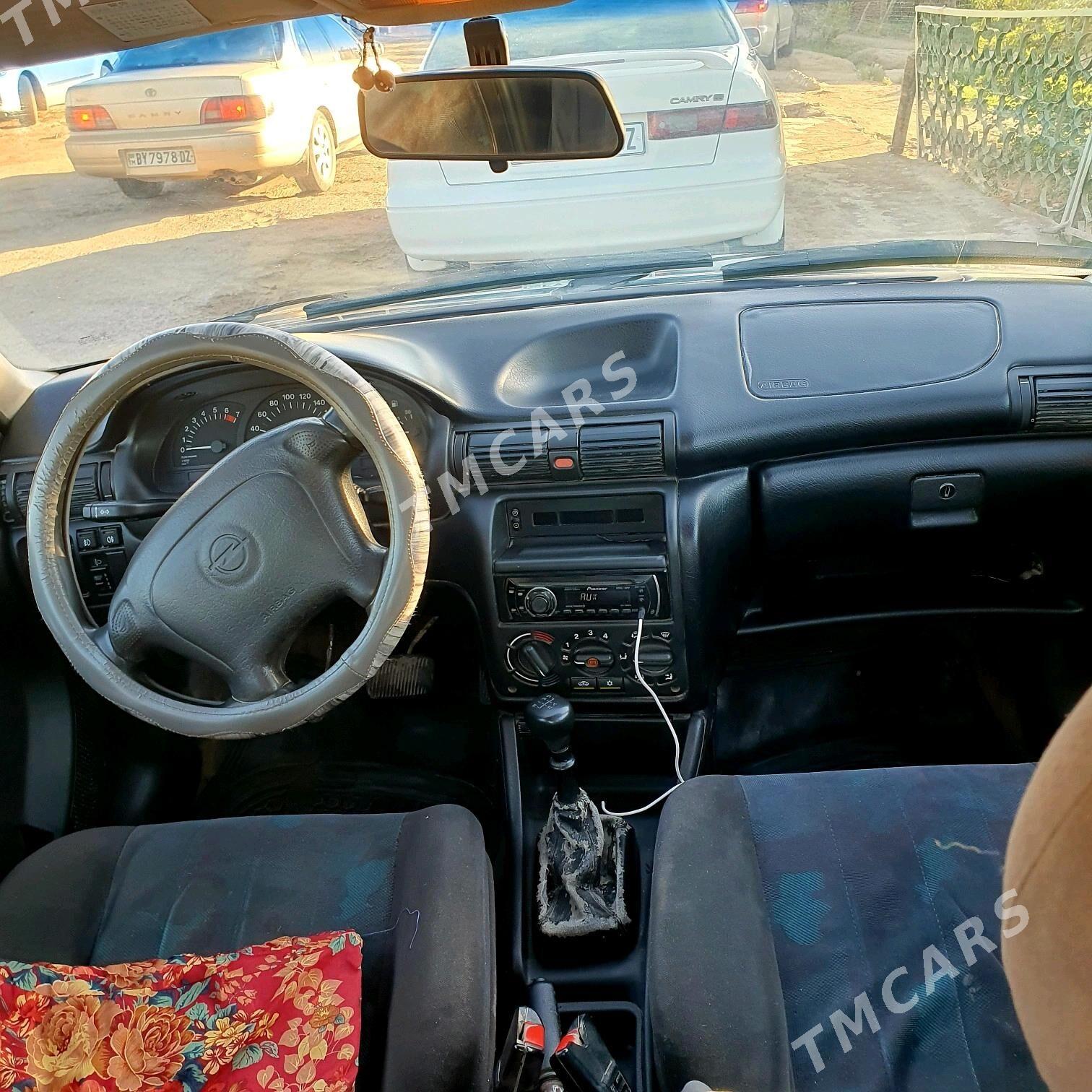 Opel Astra 1996 - 50 000 TMT - Кёнеургенч - img 3
