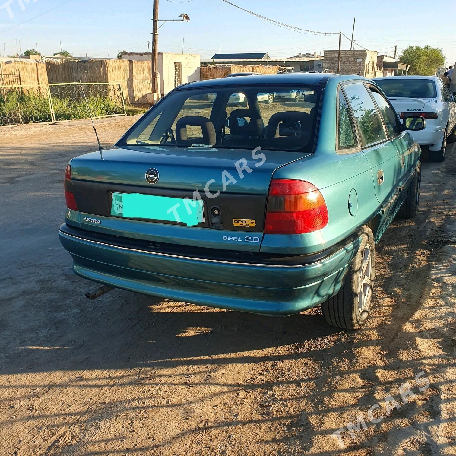 Opel Astra 1996 - 50 000 TMT - Кёнеургенч - img 2